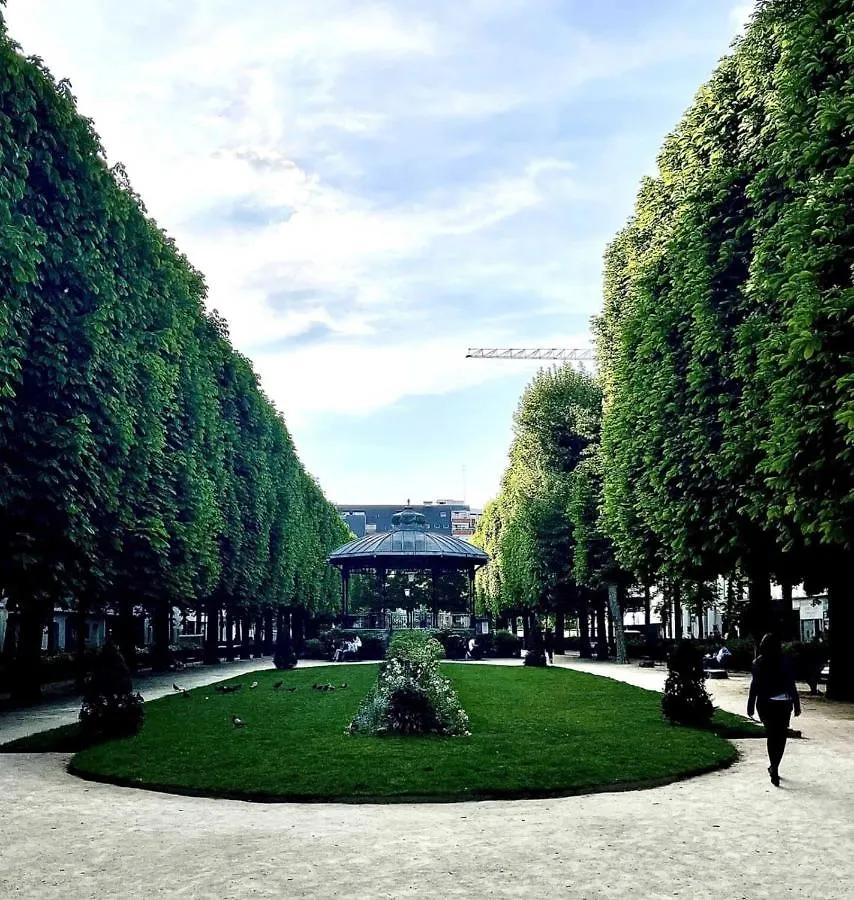 Beautiful Cocoon Near The Eiffel Tower Daire Paris Fransa